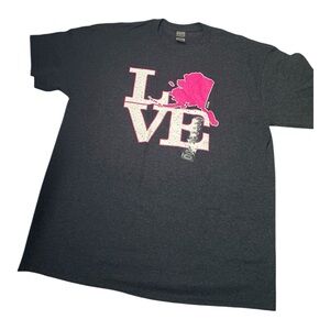 ‘Love Alaska’ Graphic Gray T-Shirt